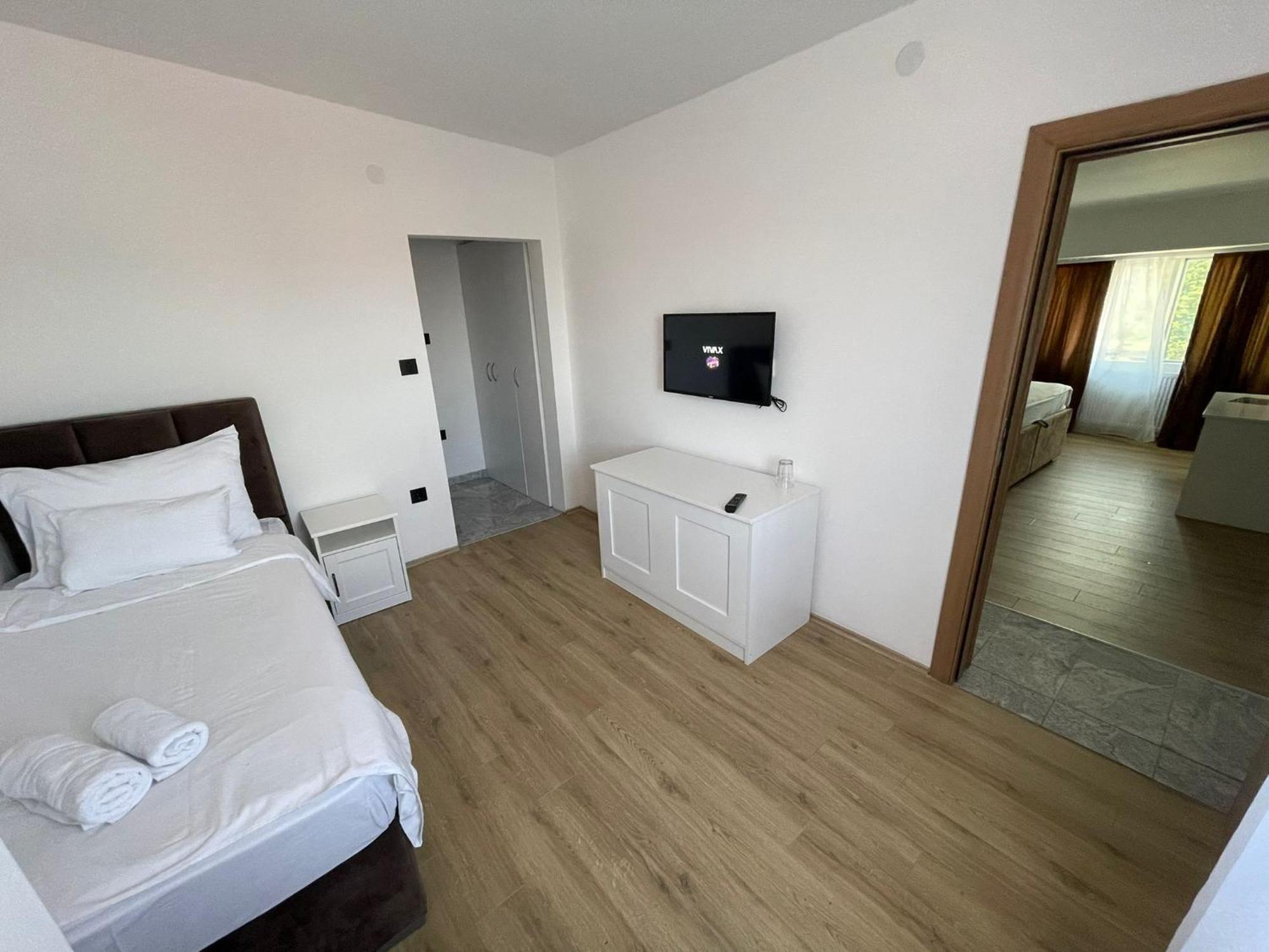 Sky Apartmani & Spa Leskovac  Værelse billede
